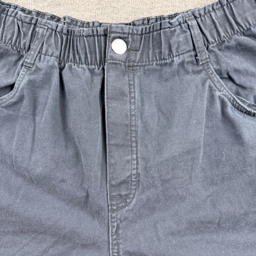 H&M Women's Large Black High Waisted Cotton Twill Shorts